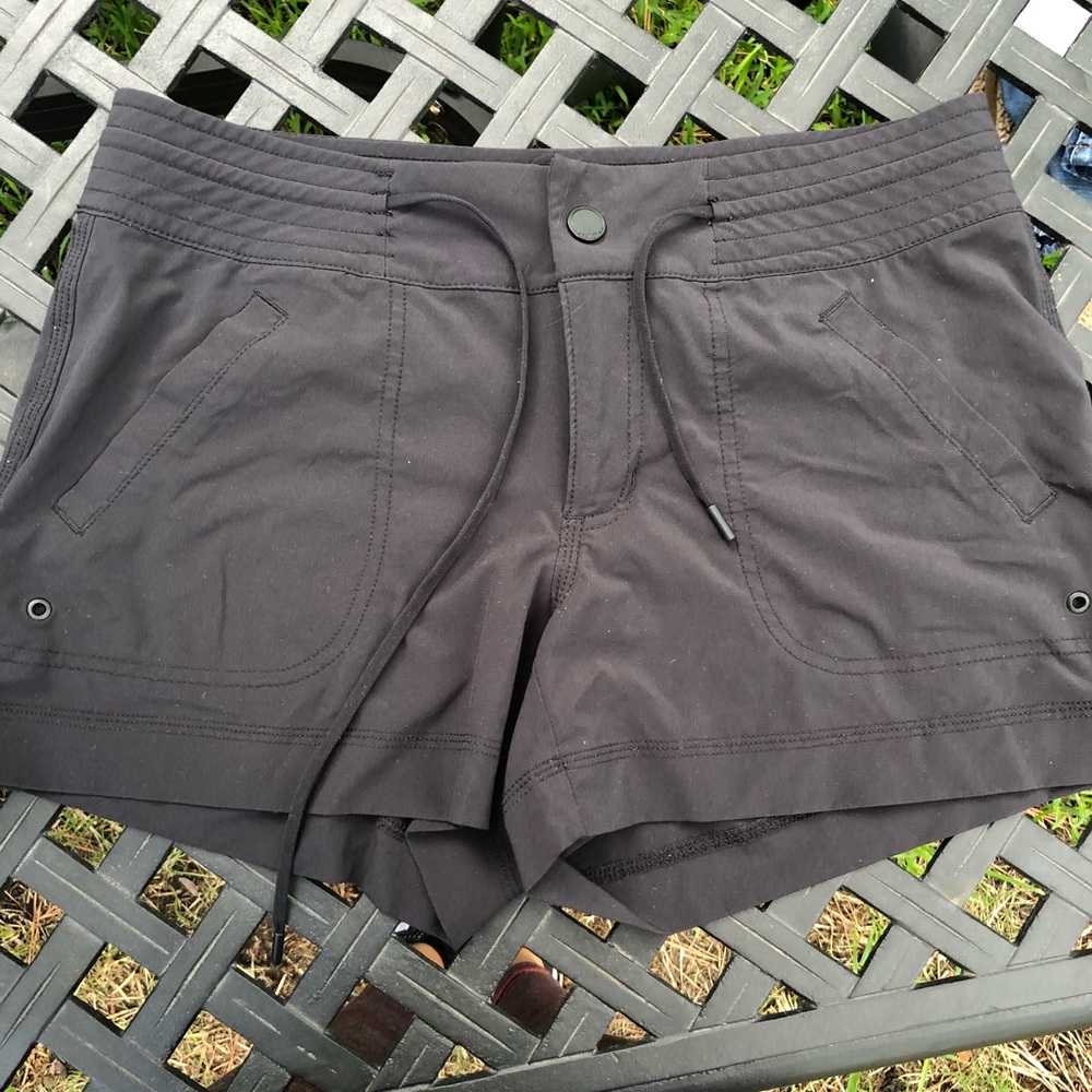 Athleta Hudson shorts